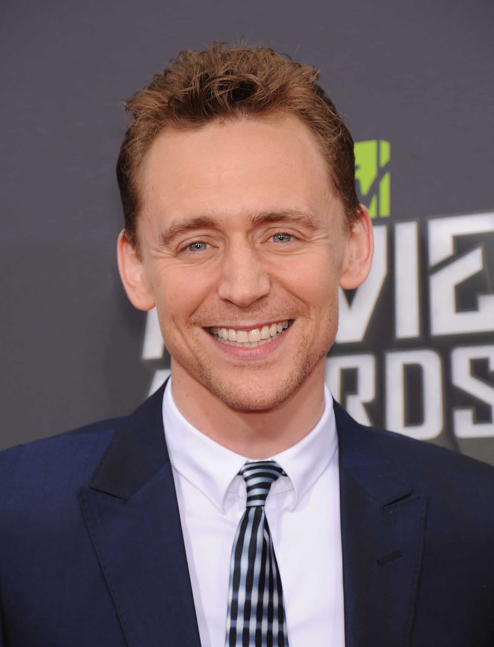 Tom Hiddleston Most Beautiful Smile scaled - Top Ten Most Beautiful Smiles In the World